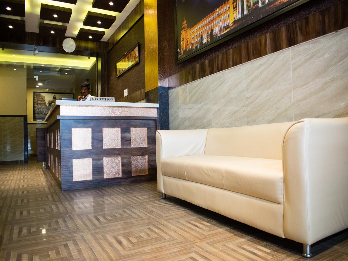Hotel Mysore Republic Exterior photo